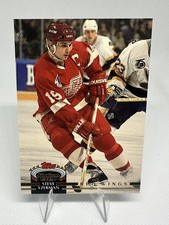 1992-93 Topps Stadium Club - Steve Yzerman #19