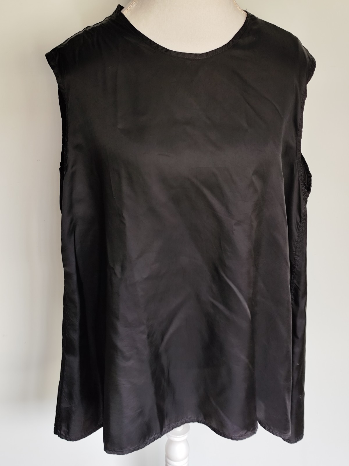 Womens Paper Temples Solid Black Rayon Sleeveless… - image 1