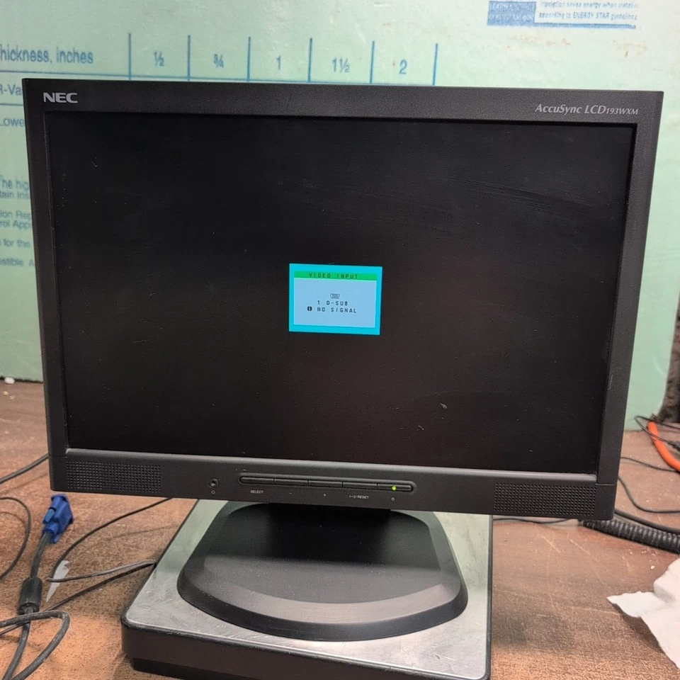 NEC AccuSync LCD193WXM 19" Widescreen LCD Monitor 1440x900 VGA DVI w/ Stand - Image 4 of 4