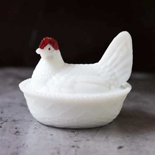 Vintage Westmoreland Milk Glass Large Hen on Nest Dish With Lid 5.5" x 4.25"