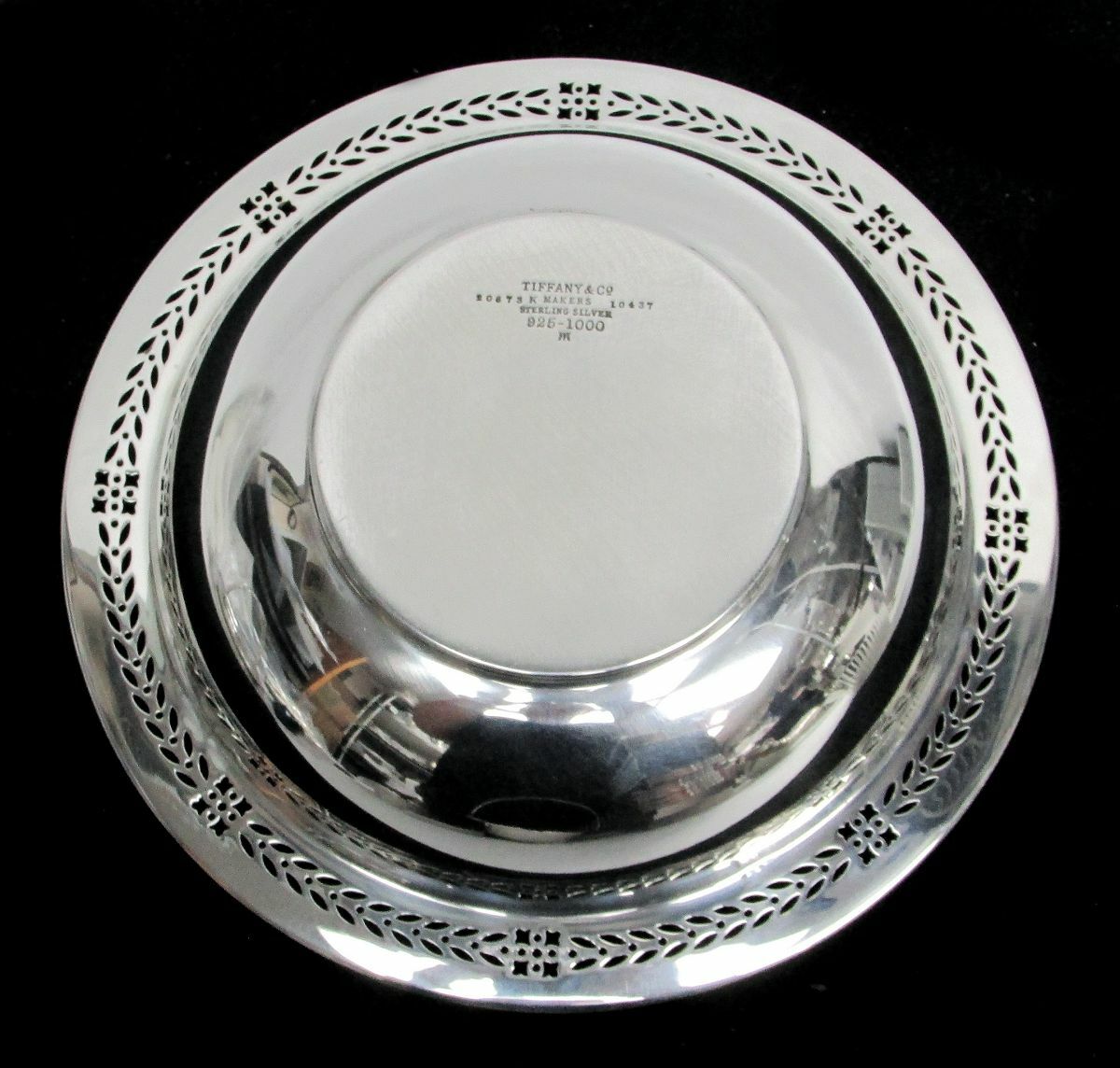 TIFFANY & CO 1926 STERLING SILVER RETICULATED RIM 6 3/8