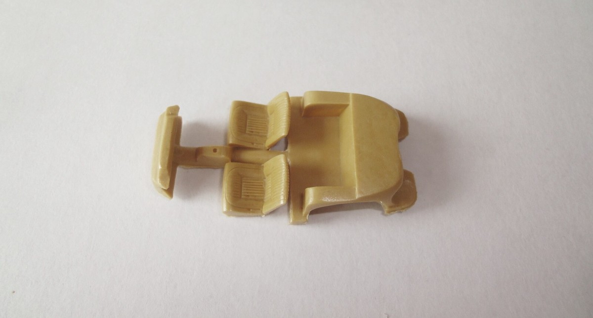 Maquette Provence Moulage - Panhard 1952 - Plastique à Monter