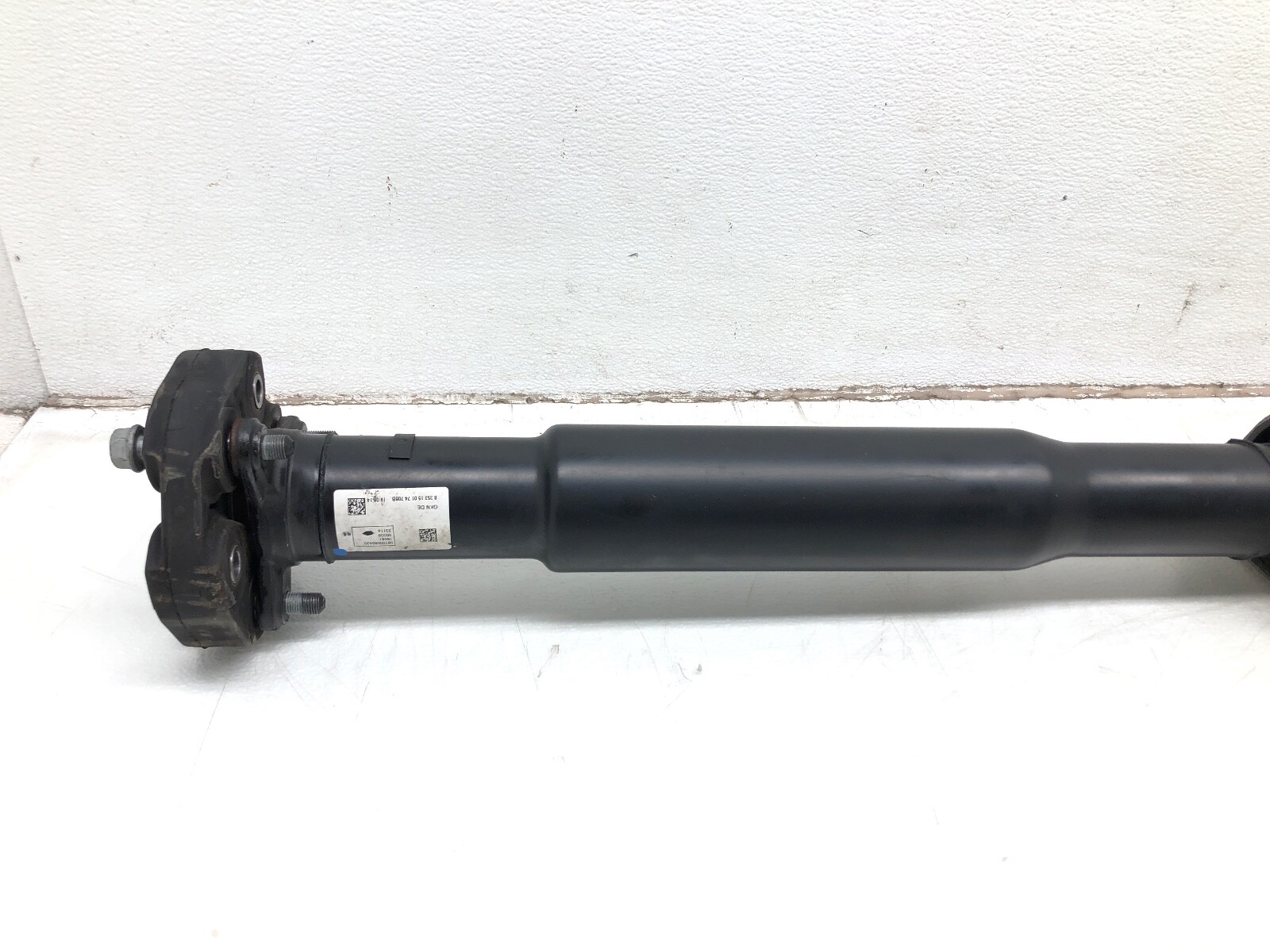 2014-2017 MASERATI QUATTROPORTE AWD REAR PROPELLER DRIVESHAFT OEM.