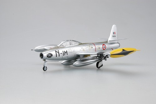 Easy Modelo 1/72 Fuerza Aérea Francesa, F-84G-6 Thunderjet (51-9894). 1952 #36802 - Imagen 4 de 6