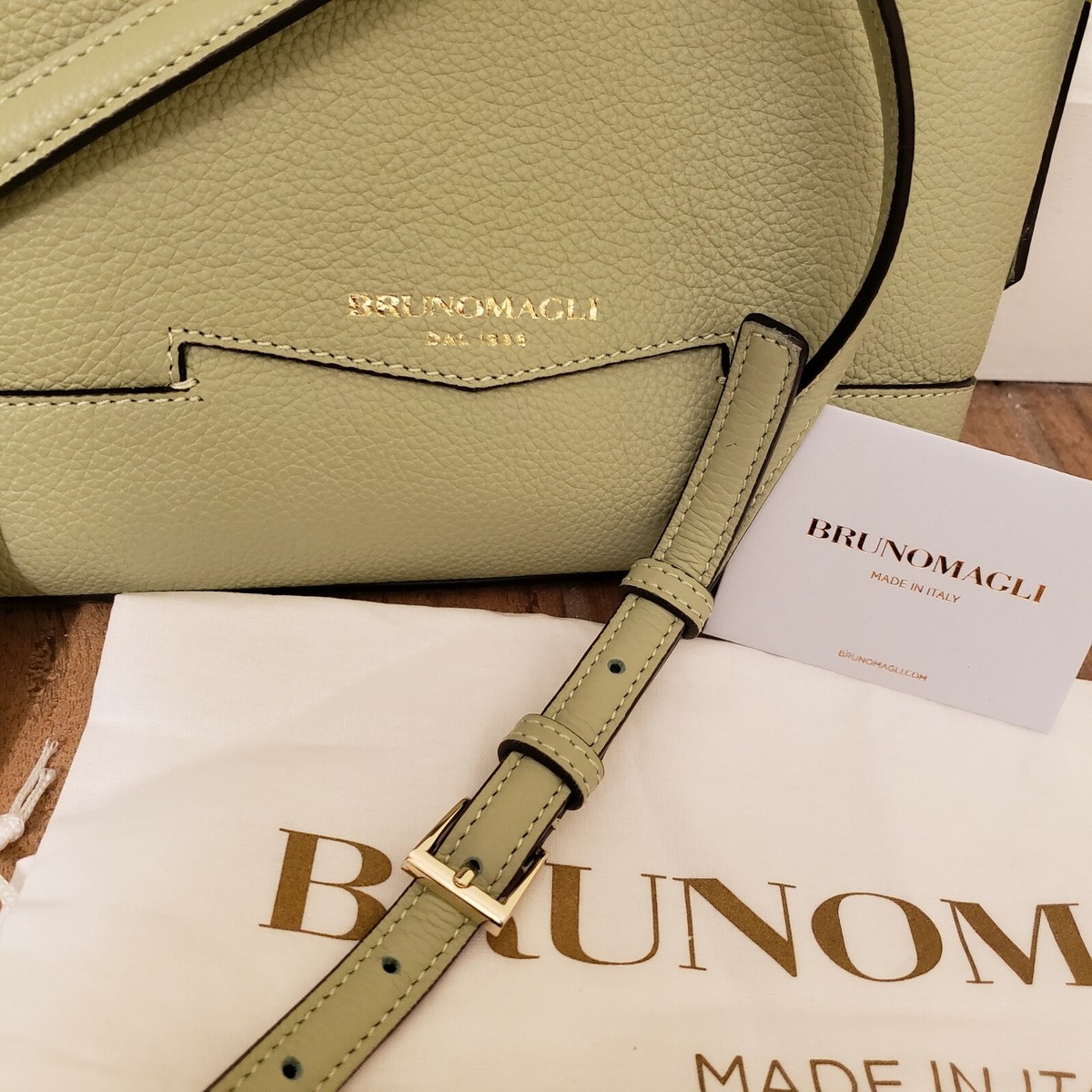 🆕 BRUNO MAGLI Magli Easy Leather Crossbody Shoulder bag 🆕 BRUNO MAGLI Magli Easy Leather Crossbody Shoulder bag