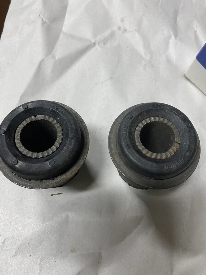 New Control Arm Bushing Front Upper For Chevrolet S10 1982-2003 45G8034 - Image 2 of 4