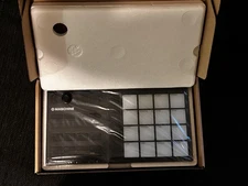 Native Instruments Maschine Mikro MK3 MIDI/Drum Controller