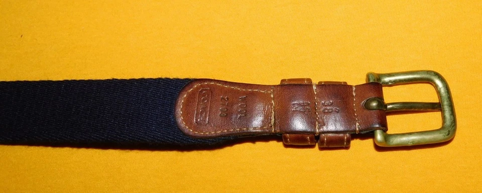 CINTURÓN HOMBRE COACH LONA RAYAS AZUL/ROJO CON LENGÜETAS CUERO TALLA 36/90cm.. Foto 3 de 4