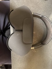 Apple AirPods Max Black Wireless Bluetooth Over-Ear Headphones w/ Case