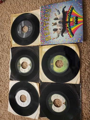 Beatles 7" vinyl collection Magical Mystery Tour UK first pressing