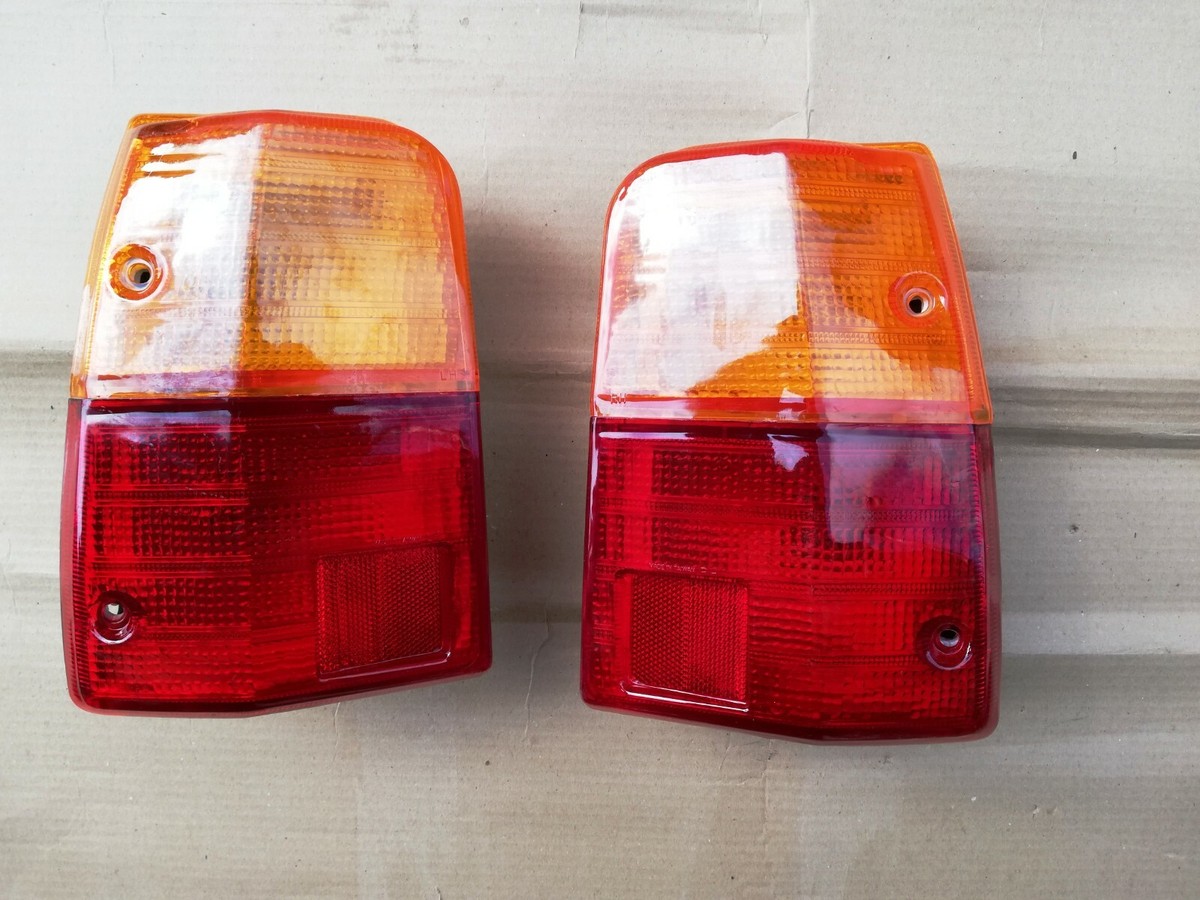 KE70系カローラ右テール？ Toyota Corolla KE70 Station Wagon model 1981 83 rear tail lights