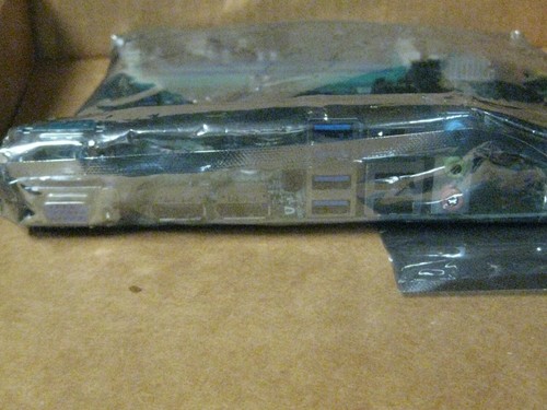 Lenovo ThinkCentre M800 Motherboard P/N 03T7427 - Picture 4 of 5