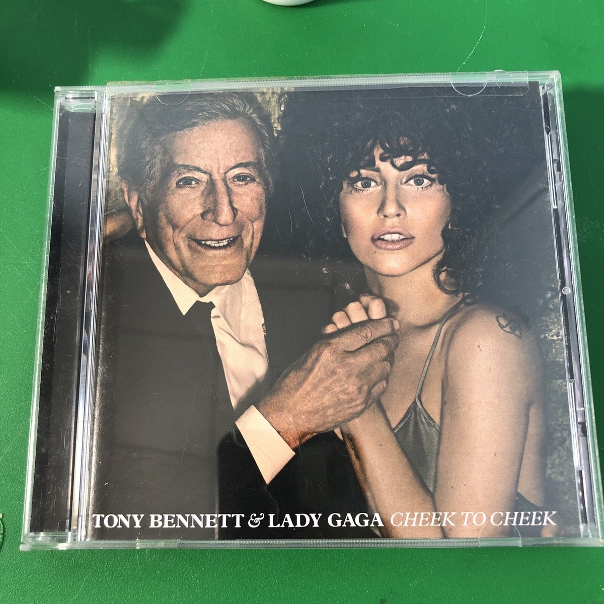 洋楽 Tony Bennett & Lady Gaga /Cheek To Cheek 81F-znvzT4L._UF1000,1000_QL80_.jpg