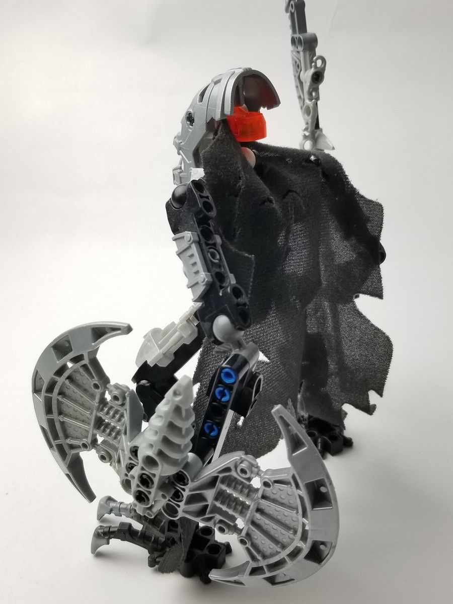 LEGO Bionicle 10204 Vezon & Kardas Complete Combiner Axonn Brutaka