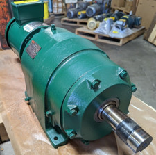 NEW MASTER GEAR MOTOR  / M642636  1/3-56TG16A-127.7:1  SHAFT DIA 1 3/8"