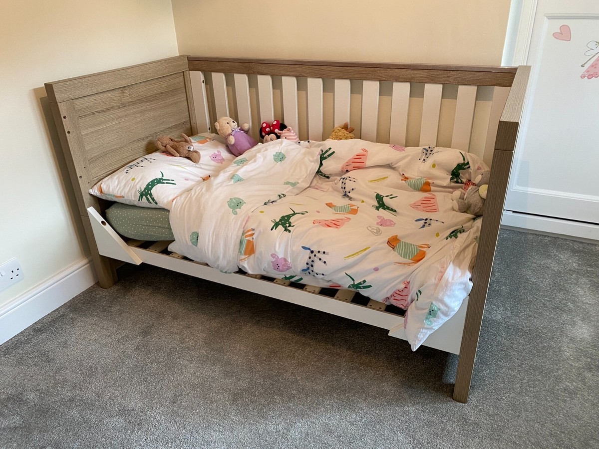 Toddler Bed White Modena Cot Modena Baby Cot Bed White Oak – ZUGATI