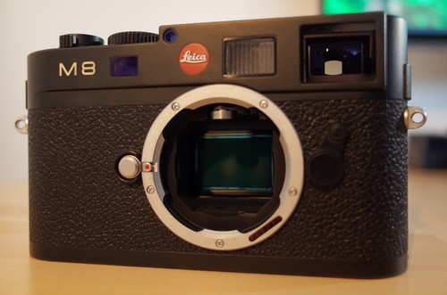 Leica M8 10mp Digital Rangefinder Camera Body (WORKING BUT READ) - Picture 3 of 11