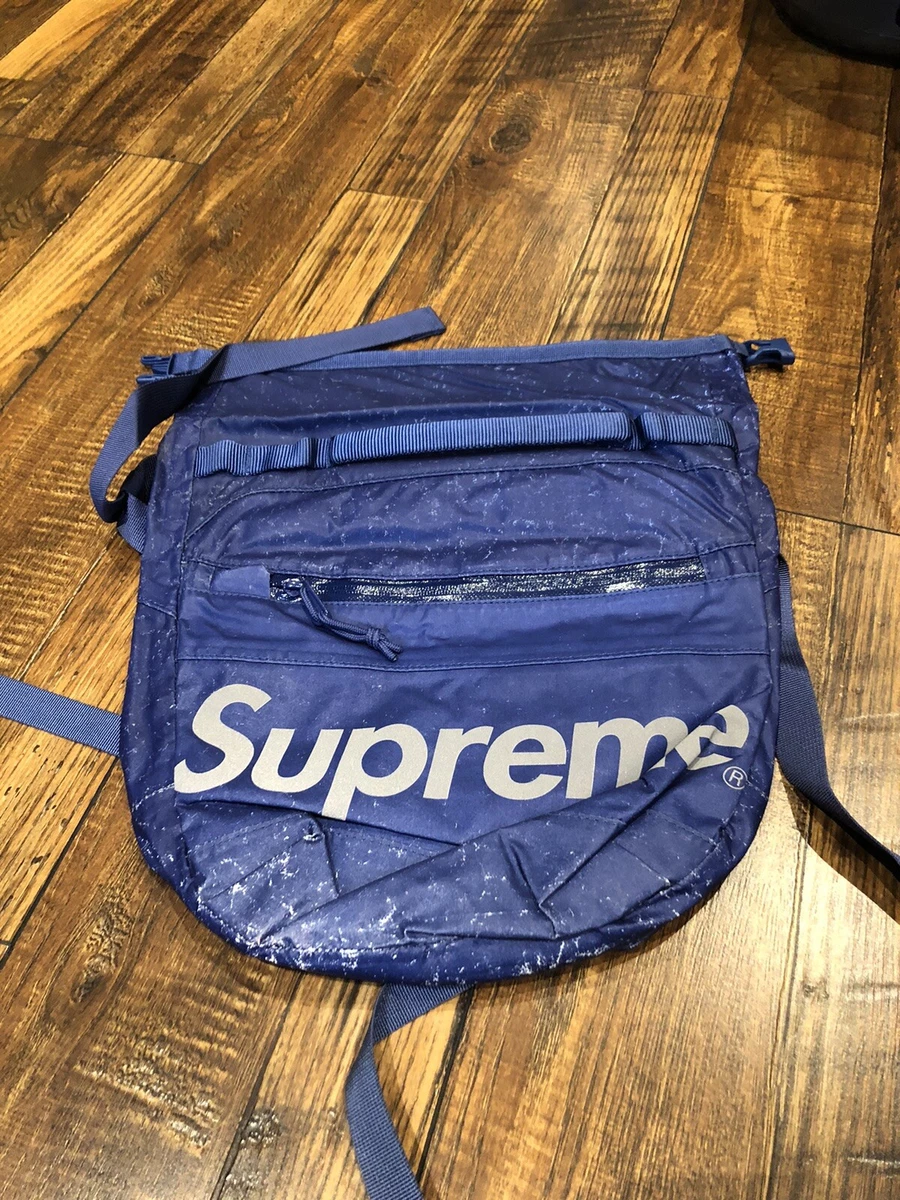 Supreme Sling Bag Black - FW20 - US