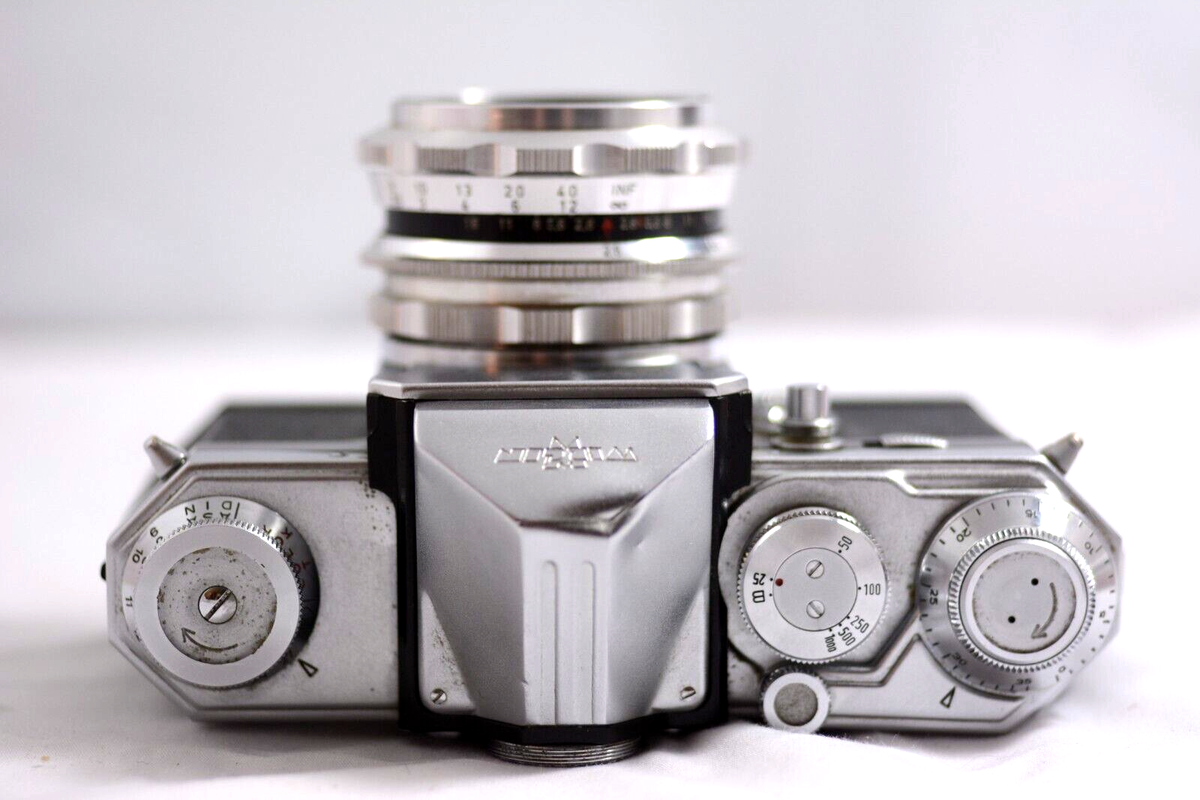 VINTAGE WIRGIN EDIXA FLEX REFLEX SLR CAMERA WITH PRISM VINTAGE WIRGIN EDIXA FLEX REFLEX SLR CAMERA WITH PRISM