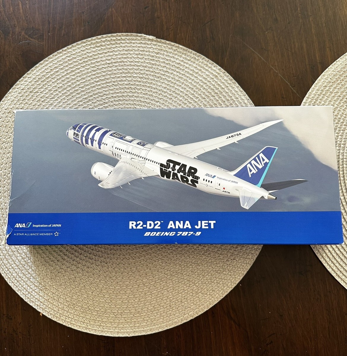 ⭐︎ R2-D2 ANA Boeing 787-9 1:200 ⭐︎ Boeing 787-9 R2-D2 Star Wars ANA Model 1:200 Scale NH20092 | eBay