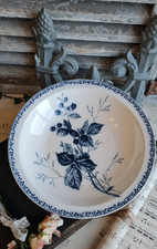 ANCIEN PLAT ROND CREUX  TERRE DE FER MODELE FRUITS MURES