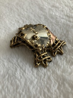Metal Frog Nick Nack Decoration Art. Decoration. Vtg. Mixed Metal. Figurine