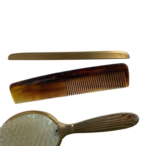 Vintage Gold Toned Lace Detail Dresser Mirror Brush and Comb Set - Picture 4 of 6