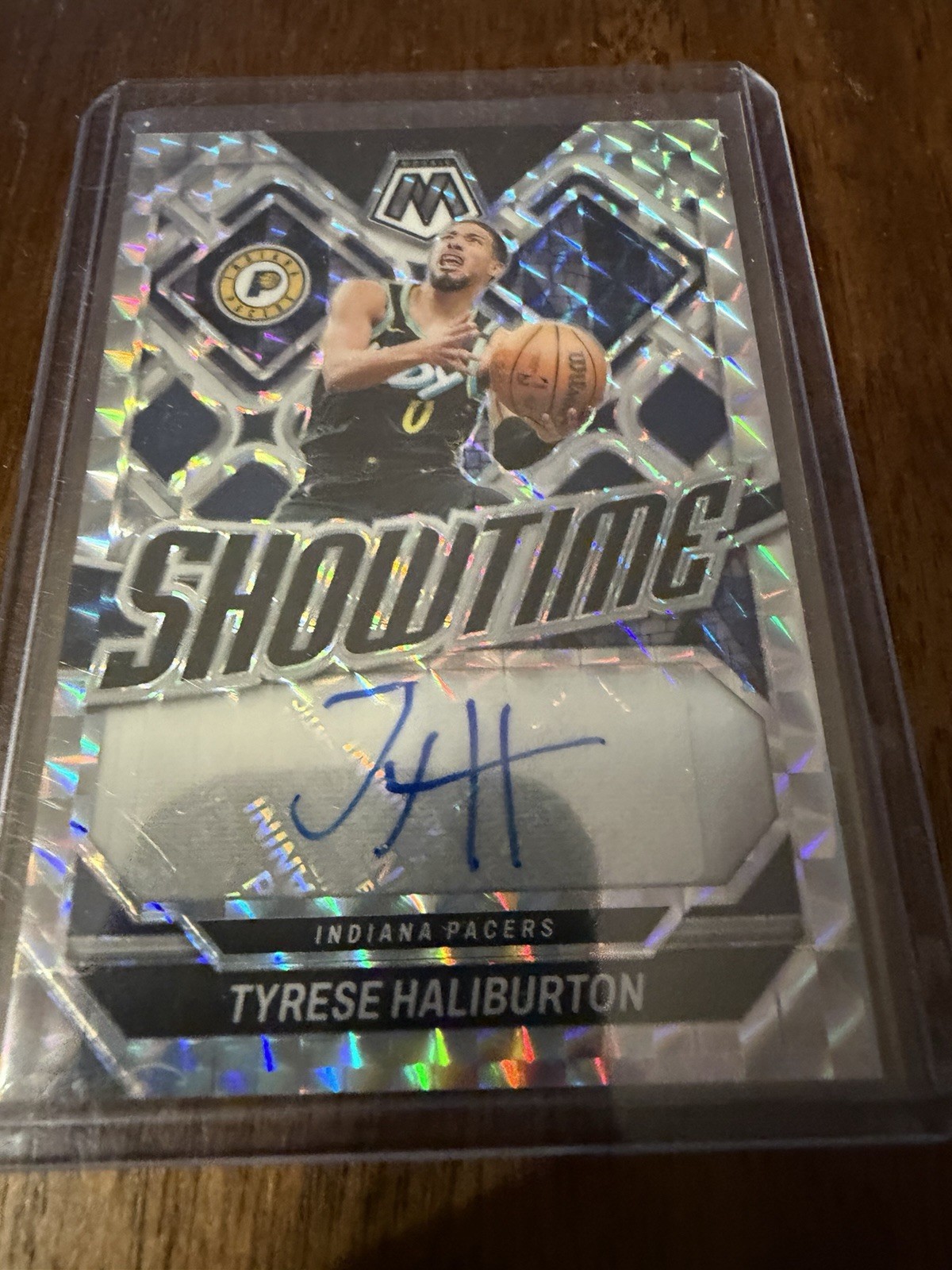 2023-24 PANINI MOSAIC TYRESE HALIBURTON SHOWTIME SIGNATURES