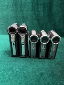 Viele Videokameras verschiedener Marken als Ersatzteile