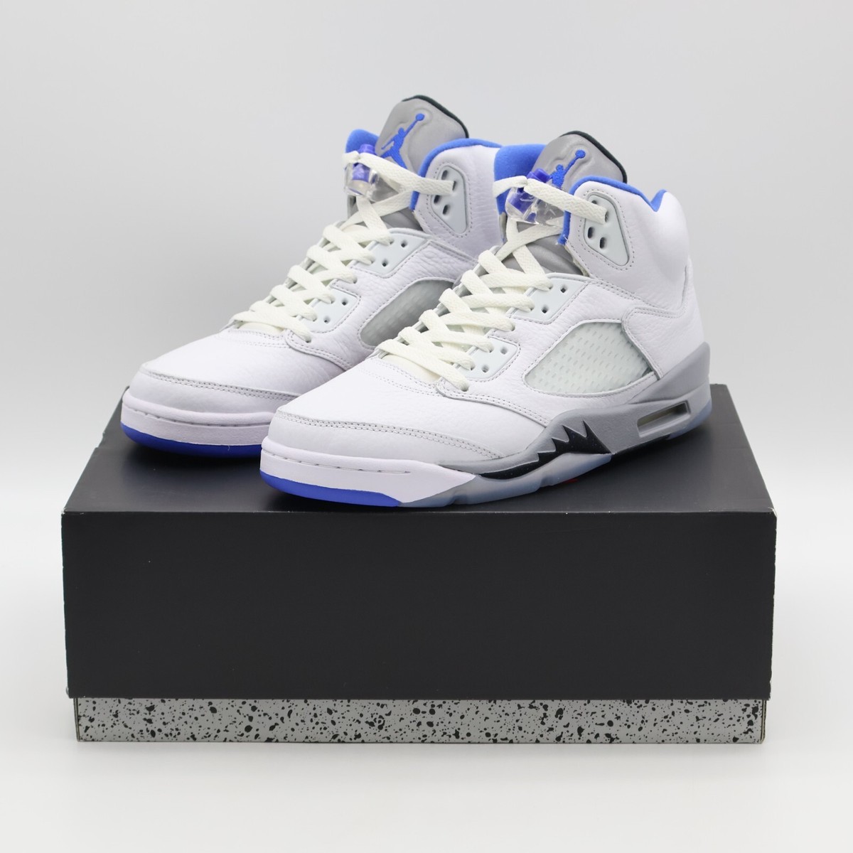 DD0587-140 Nike Air Jordan 5 White Stealth 2.0 Black Hyper DD0587-140 Nike Air Jordan 5 White Stealth 2.0 Black Hyper