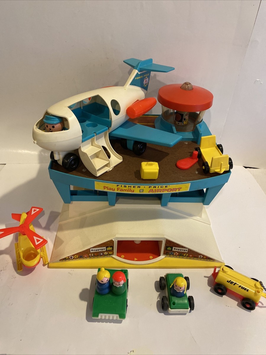 Fisher Price Vintage Little People Play Family Airport Playset #996 Plane  Figs