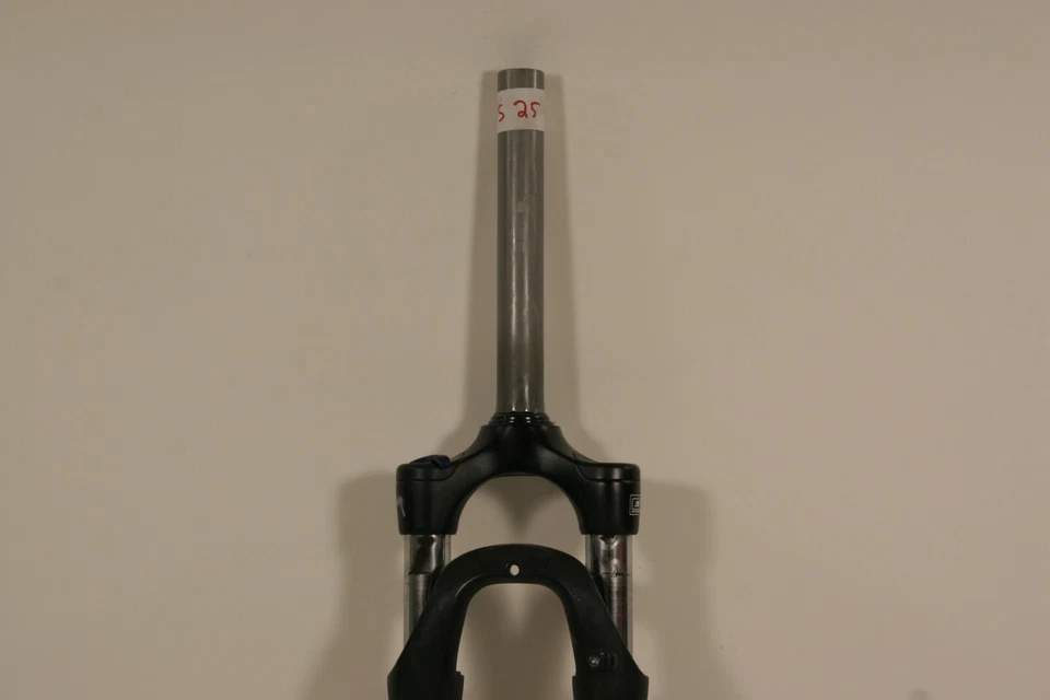 Horquilla de suspensión híbrida SR Suntour NEX 700c 1 1/8x215 mm disco QR sin rosca FK57 Foto 2 de 4