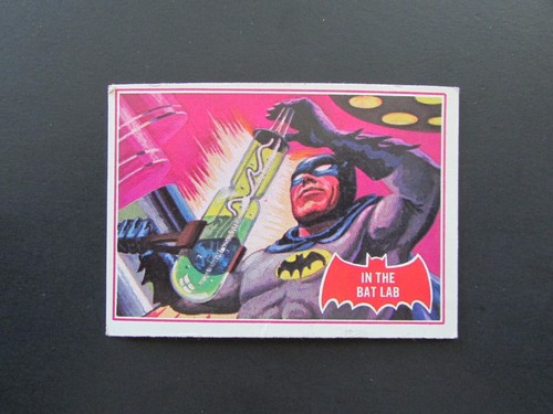 1966 Topps Batman Red Bat Card #25a In The Lab - Picture 1 of 2