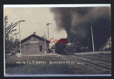 REAL PHOTO BLACK EARTH WISCONSIN RAILROAD DEPOT TRAIN STATION POSTCARD COPY