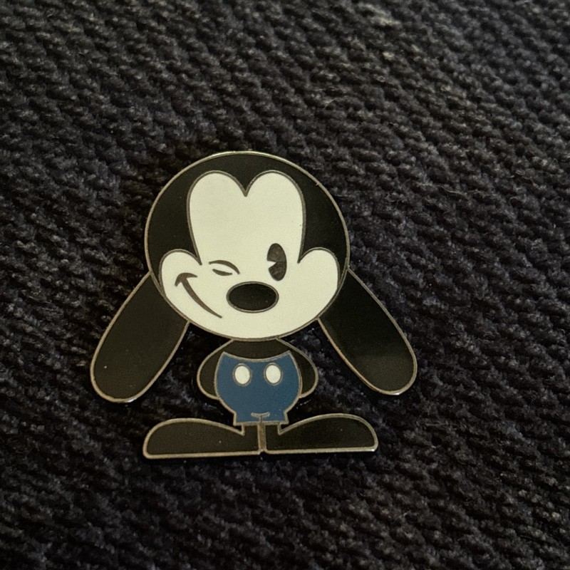 Disney pin 95188 Oswald Cuties Cutie cute lucky rabbit winking wink blue shorts