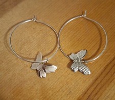 Butterfly Dangling Hoop Gold-toned Earrings Fashionable Elegant/Casual Wear