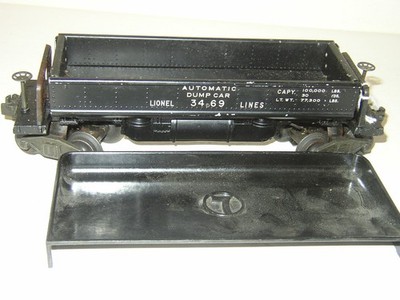 Lionel Lines 3469 Automatic dump car works + 160 black Bin ex. lotB