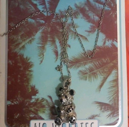 Collar colgante de oso de peluche de cristal con diamantes de imitación pavé tono plata Mudd joyería 18" - Imagen 3 de 5