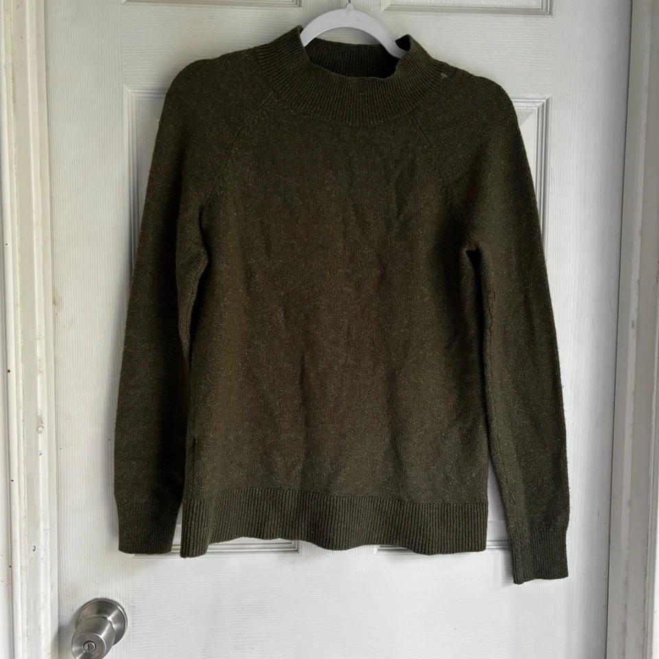 LOFT Minimalist Sweater Olive Green Textured Knit Ribbed Hem Small Wool - Image 2 of 4