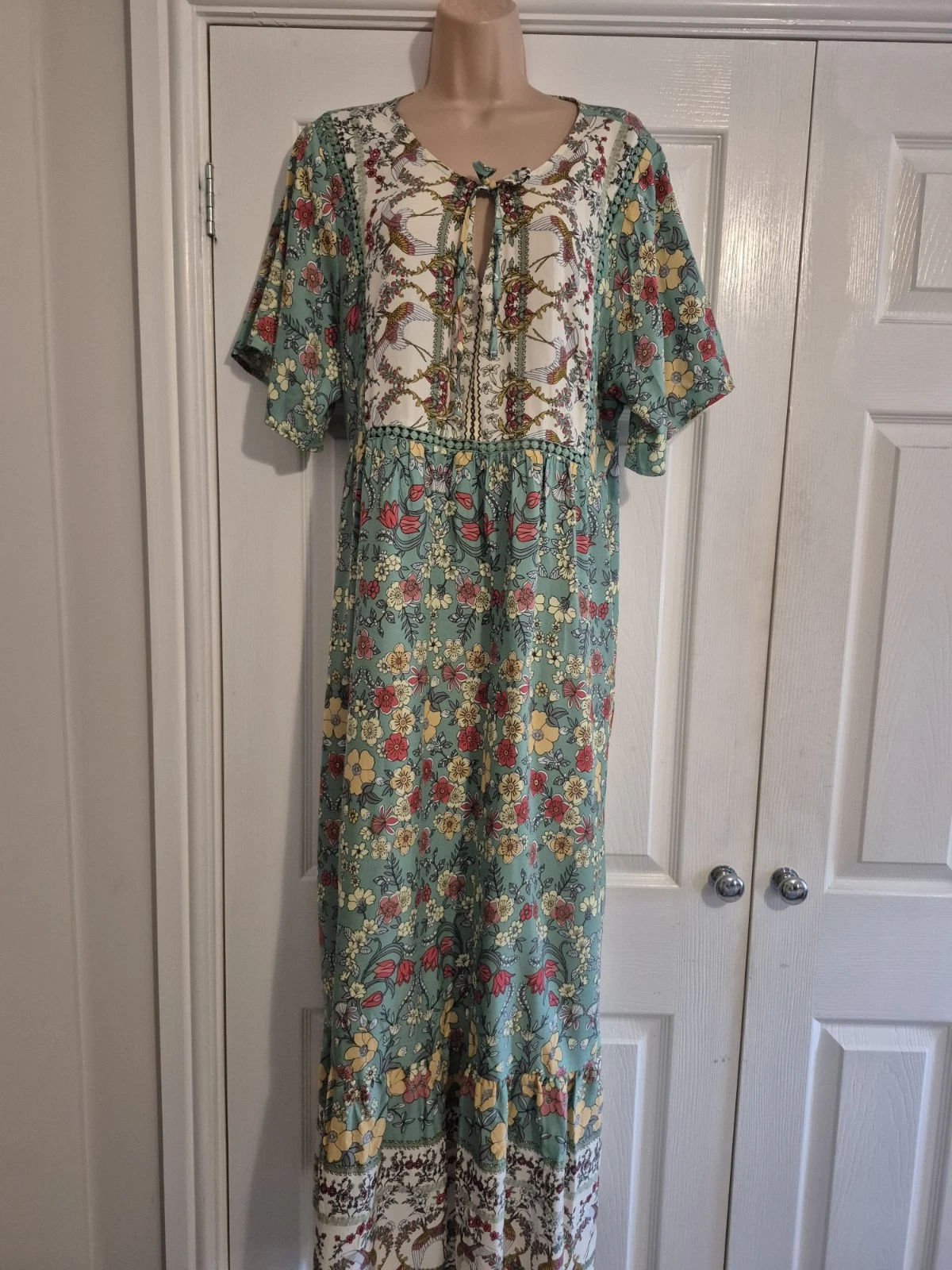 Bnwt Green Floral Summer Dress Size 22 Approx 48 Inch Chest By Rusttydustty
Opens in a new window or