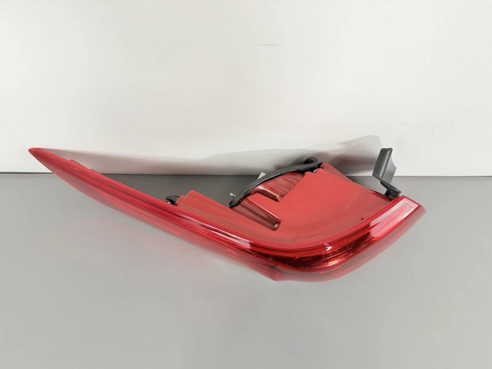 ¡Nuevo! Luz trasera derecha derecha del pasajero Kia Optima 2016-2020 lámpara halógena TYC Foto 4 de 4