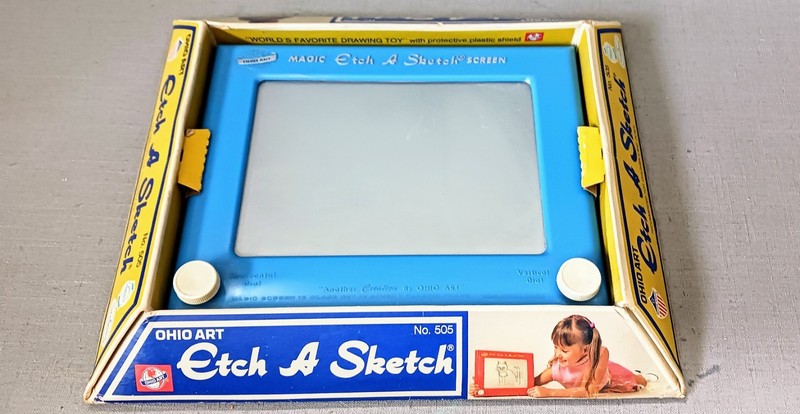 Vtg 1960s ETCH A SKETCH No 505 Ohio Art In Original Box, Rare Blue