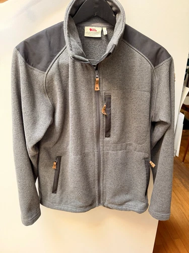 Fjallraven Buck Men’s Size M Gray/Black Full Zip Fleece Jacket Stand-Up Collar - product listing photo