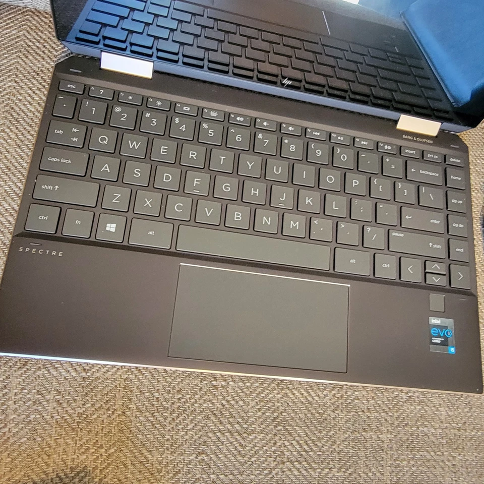 HP Spectre 13.3 Convertible Laptop. AP0033DX Charger & Case Windows 10 - image 4 of 4