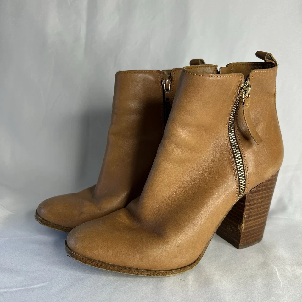 Botas de tornozelo Aldo Noemieflex couro salto - Bege escuro/cor camelo tamanho 7,5 - Imagem 2 de 4