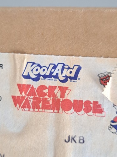 VTG. Set of 4 Purple Kool- Aid 4" Tall Plastic Cups w/ Original Shipper Box - Picture 4 of 4