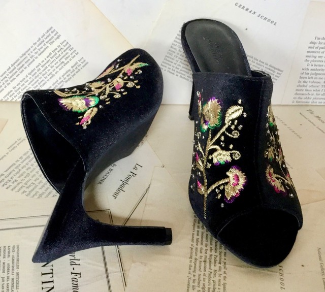 stiletto mule slides