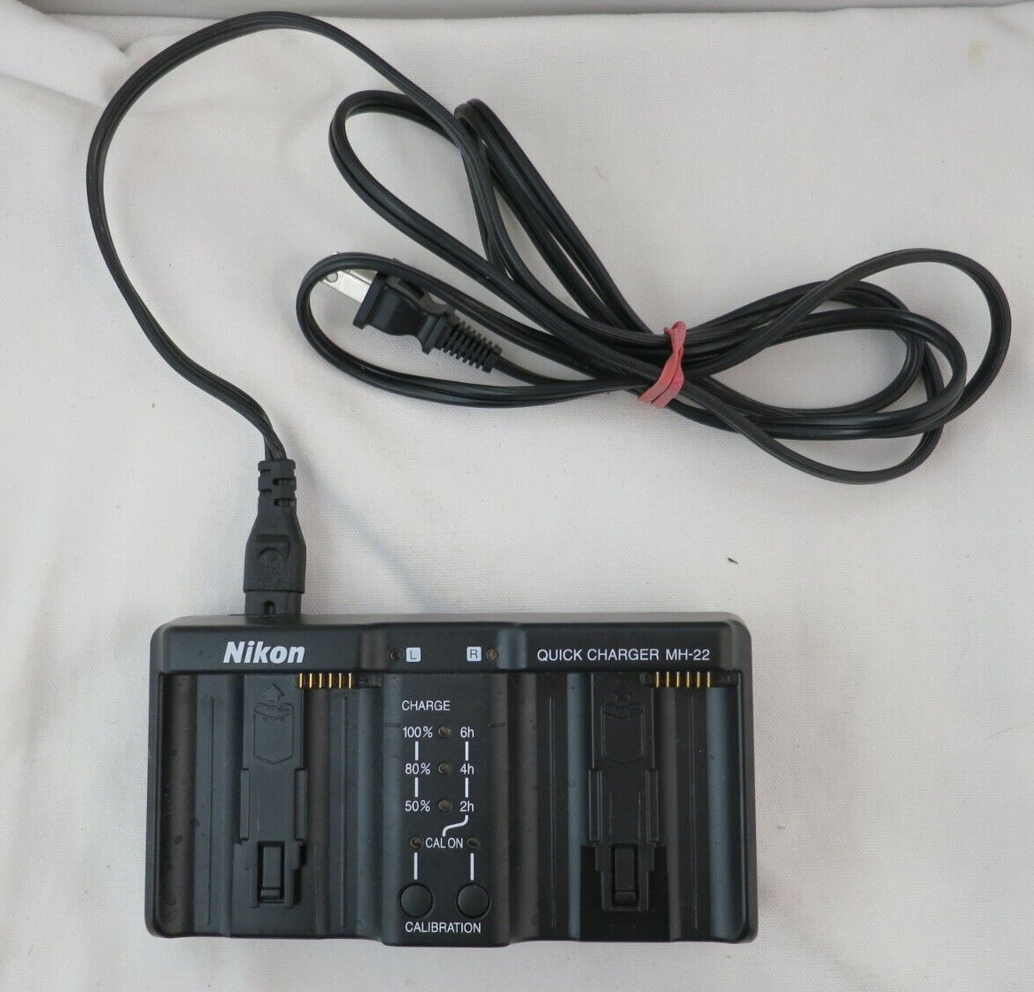 【中古品】Nikon クイックチャージャー MH-22(D3付属品) MH22(中古品) 中古】Nikon クイックチャージャー MH-22(D3付属品) MH22 市場】【中古