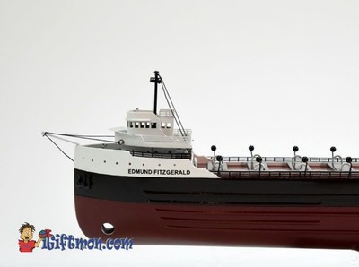 EDMUND FITZGERALD GREAT LAKES cargo FREIGHTER 32'' SCALE BUILT wooden SHIP MODEL