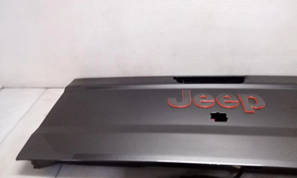 Jeep JT Gladiator OEM Rear Tailgate Assembly Granit Gray PAU 2020-2023 153764 Foto 2 de 4